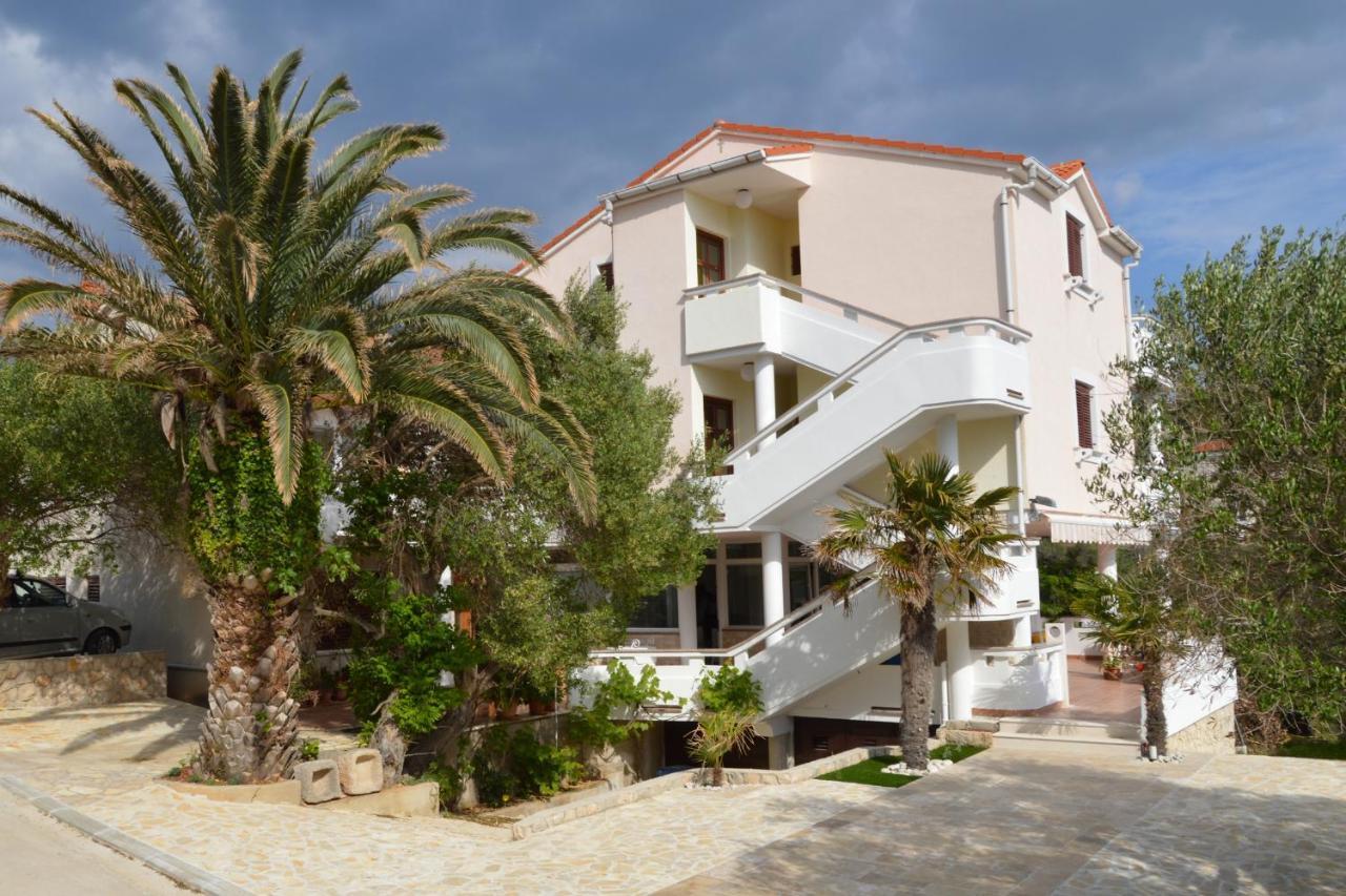 Apartments And Rooms By The Sea Jakisnica, Pag - 4160 Lun (Pag) Exterior foto