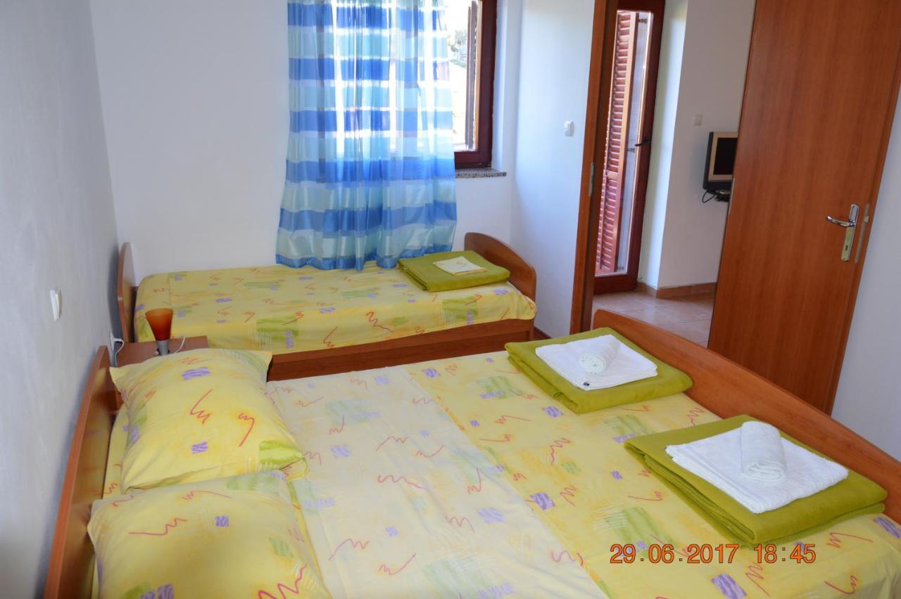 Apartments And Rooms By The Sea Jakisnica, Pag - 4160 Lun (Pag) Exterior foto