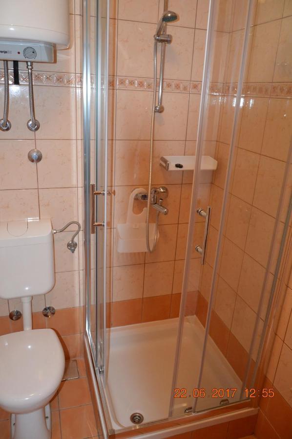 Apartments And Rooms By The Sea Jakisnica, Pag - 4160 Lun (Pag) Exterior foto