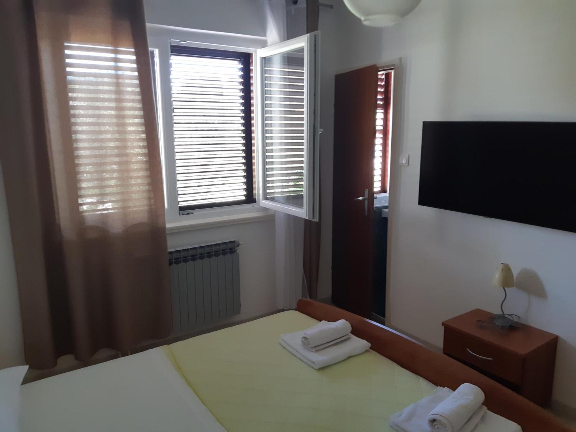 Apartments And Rooms By The Sea Jakisnica, Pag - 4160 Lun (Pag) Quarto foto