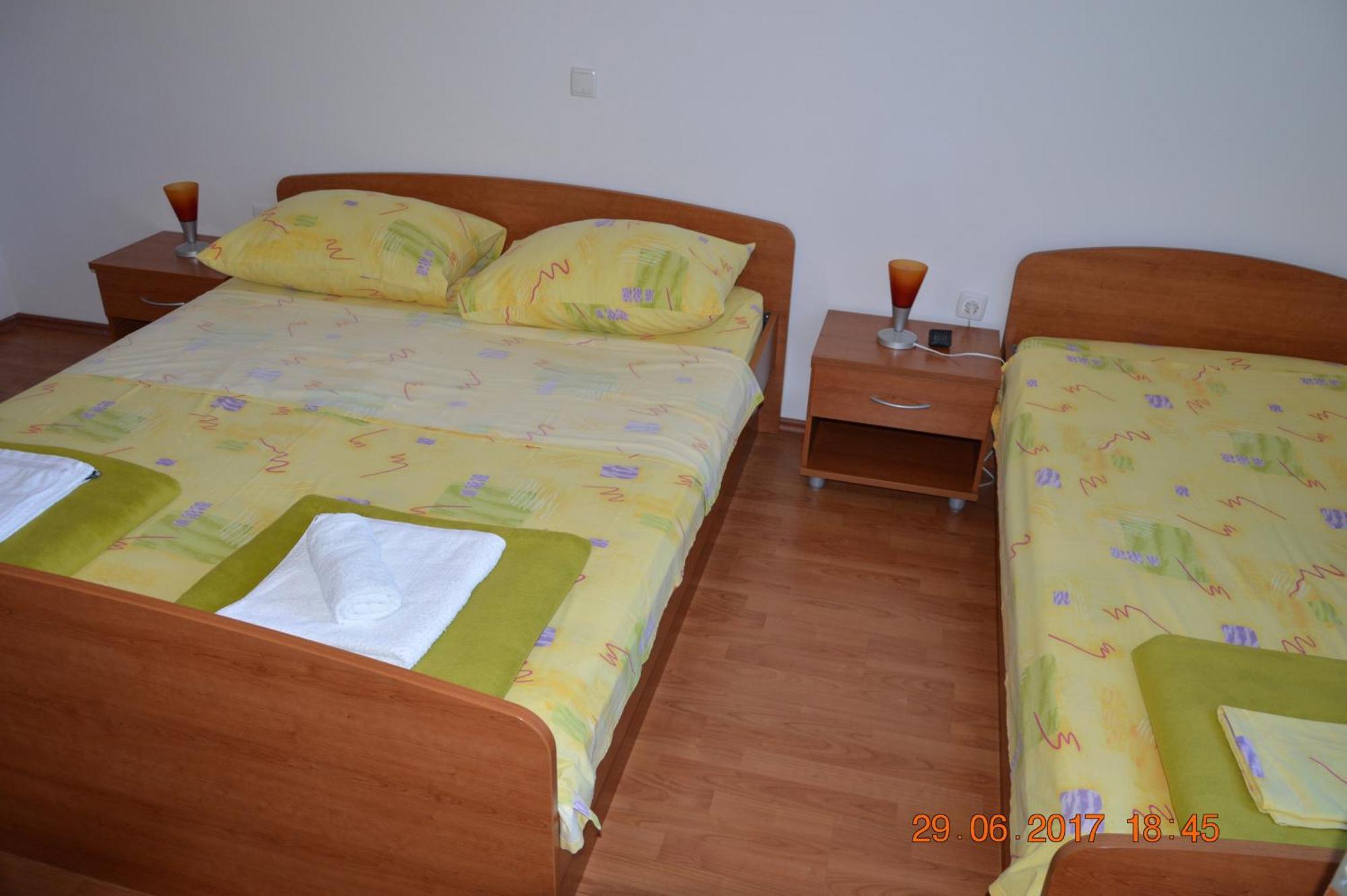 Apartments And Rooms By The Sea Jakisnica, Pag - 4160 Lun (Pag) Quarto foto